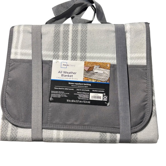 Mainstays All Weather Blanket Water Repellent Backing Fleece‎ Lined 50x60 - Picture 1 of 5